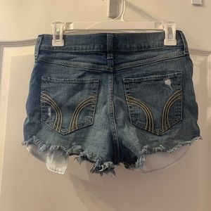 Hollister short-short high rise size 5 W27